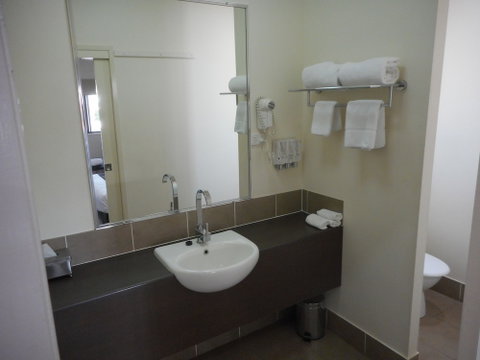 Injune Motor Inn - Tourism Gold Coast 4