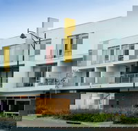 Mawson Lakes Hotel  Function Centre - Tourism Gold Coast