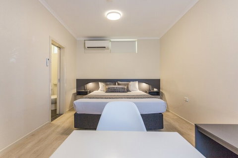 Dawson Motor Inn - Tourism Gold Coast 7