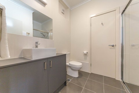 Dawson Motor Inn - Tourism Gold Coast 4