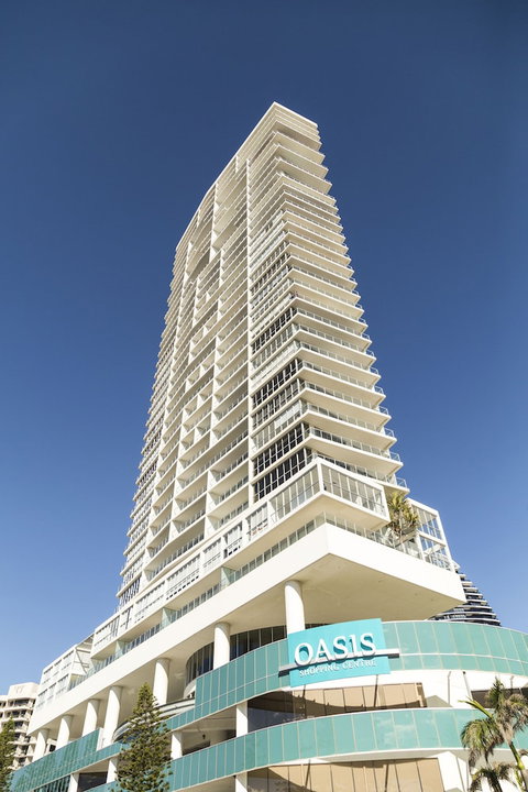 ULTIQA Air On Broadbeach - Tourism Gold Coast 0