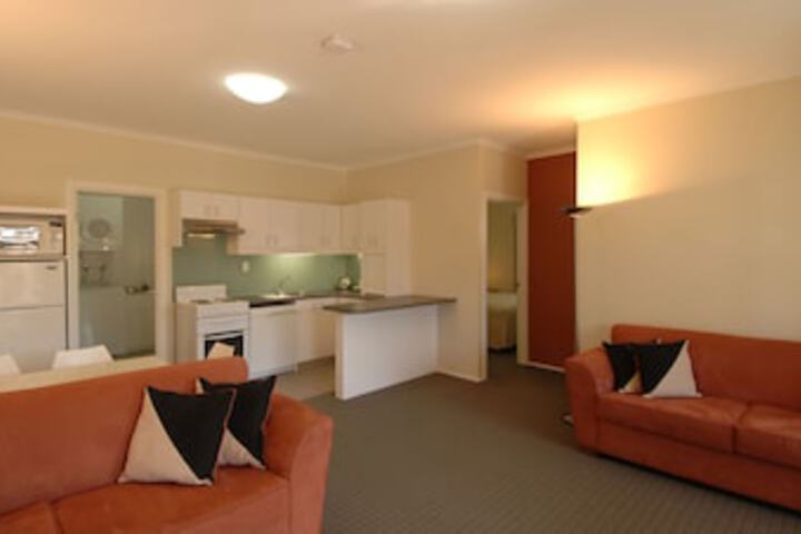  Tourism Gold Coast