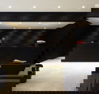 Burbury Hotel  Apartments - Tourism Gold Coast