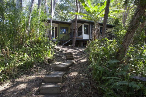 Eumarella Shores Noosa Lake Retreat - Tourism Gold Coast 5