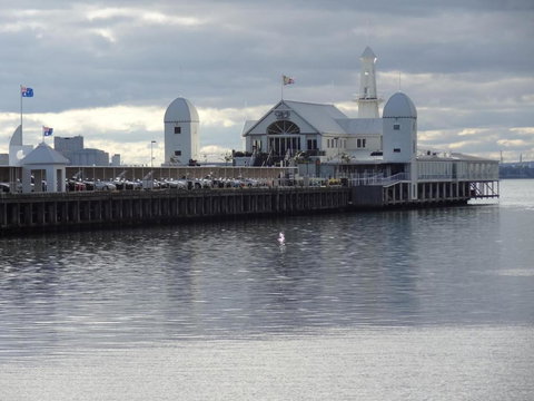 Econo Lodge Hacienda Motel Geelong - Tourism Gold Coast 2