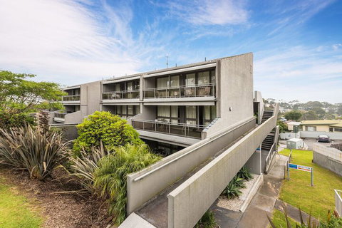 Horizon Apartments Narooma - Tourism Gold Coast 4