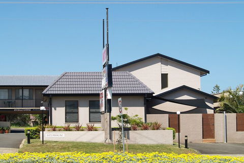 Pigeon House Motor Inn - Tourism Gold Coast 1