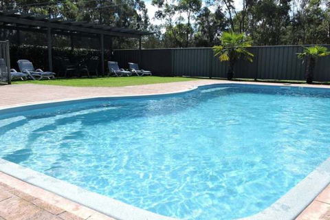 Hermitage Lodge - Tourism Gold Coast 4