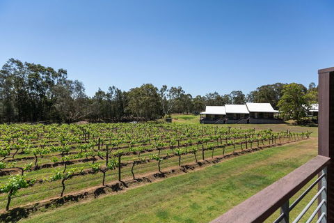 Hermitage Lodge - Tourism Gold Coast 1