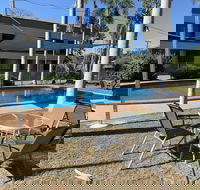 Pine Tree Motel - Tourism Gold Coast