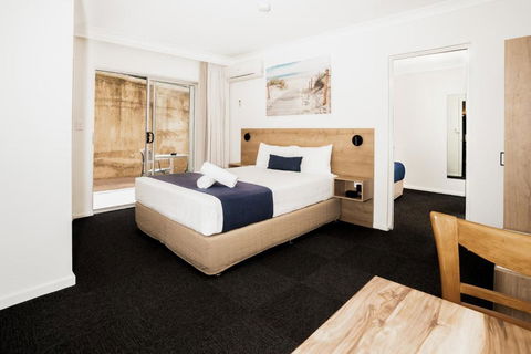 Caribbean Motel - Tourism Gold Coast 2