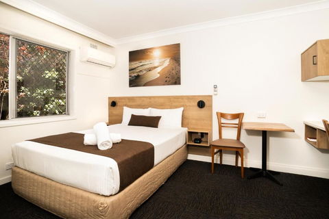 Caribbean Motel - Tourism Gold Coast 3