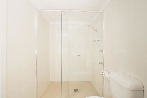 Caribbean Motel - Tourism Gold Coast 5