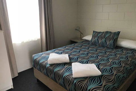 Top Spot Motel - Tourism Gold Coast 3