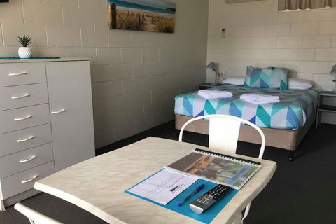 Top Spot Motel - Tourism Gold Coast 4