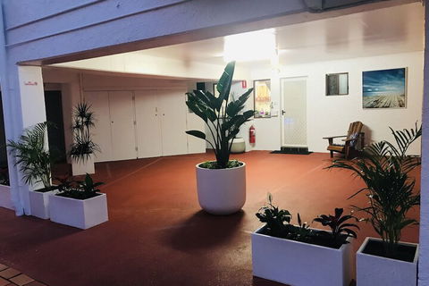 Ocean Breeze Motel - Tourism Gold Coast 1