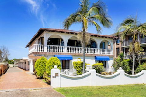 Ocean Breeze Motel - Tourism Gold Coast 0