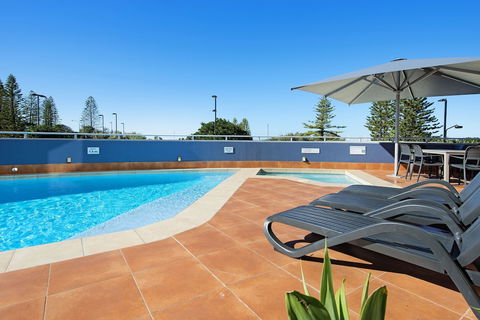 ULTIQA Shearwater Resort - Tourism Gold Coast 1
