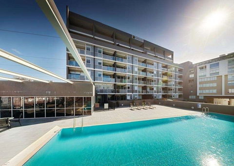 Honeysuckle Executive Apartments - Tourism Gold Coast 0