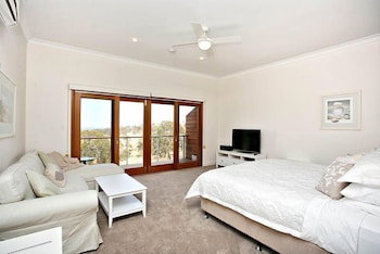 Seascape Retreat - Tourism Gold Coast 4