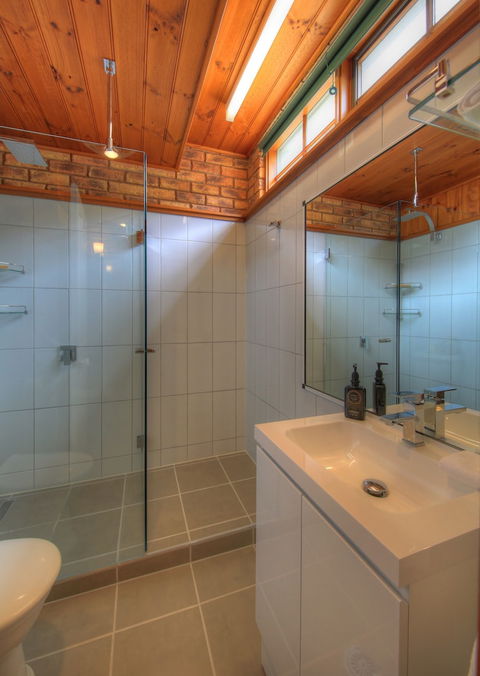 Stanley Village Waterfront Accommodation - Tourism Gold Coast 5