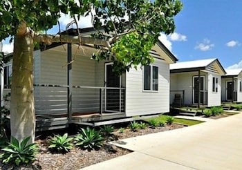 Comfort Hotel Parklands Calliope - Tourism Gold Coast 2