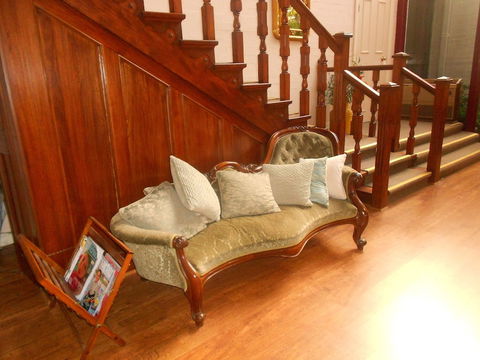 Victoria House Motor Inn - Tourism Gold Coast 2