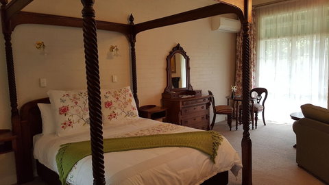 Victoria House Motor Inn - Tourism Gold Coast 4