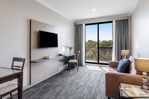 Oaks Sydney North Ryde Suites - Tourism Gold Coast 6