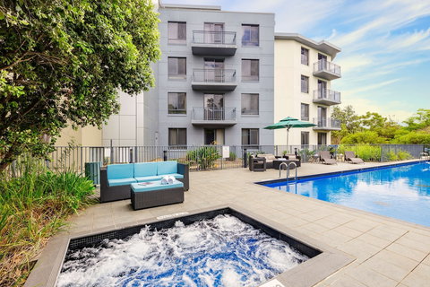 Oaks Sydney North Ryde Suites - Tourism Gold Coast 1