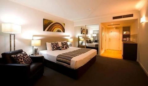 Central Cosmo Apartments - Tourism Gold Coast 3