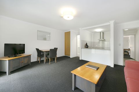 Mt Ommaney Hotel Apartments - Tourism Gold Coast 6