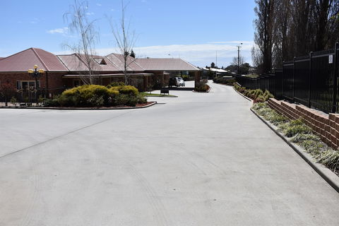 Best Western Plus Ambassador Orange - Tourism Gold Coast 0