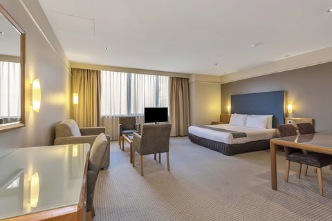 Stamford Plaza Adelaide - Tourism Gold Coast 6