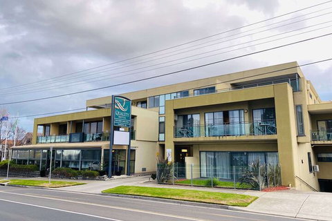 Quality Hotel Bayside Geelong - Tourism Gold Coast 1