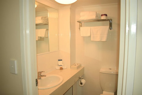 Best Western Parkside Motor Inn - Tourism Gold Coast 4