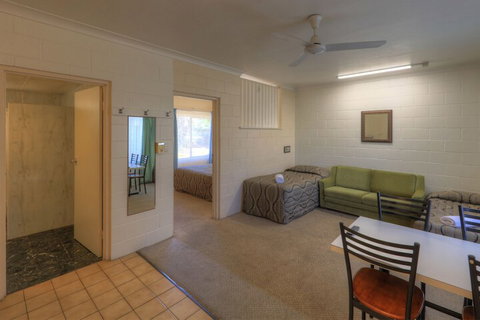 The Park Motel - Tourism Gold Coast 4