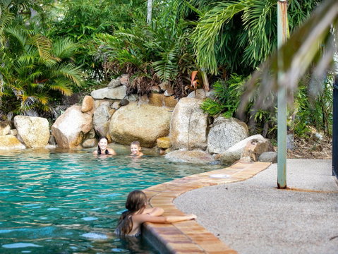 Cardwell Beachcomber Motel And Tourist Park - Tourism Gold Coast 2