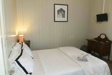 Ulmarra Hotel - Tourism Gold Coast 4