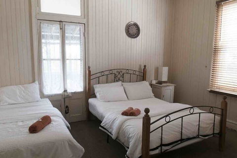 Ulmarra Hotel - Tourism Gold Coast 5