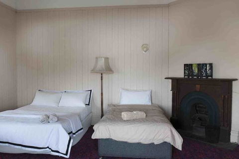 Ulmarra Hotel - Tourism Gold Coast 6