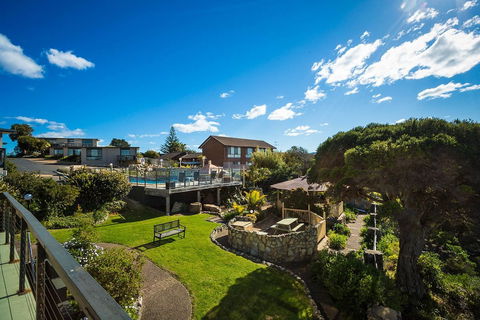 Eagle Heights - Tourism Gold Coast 1