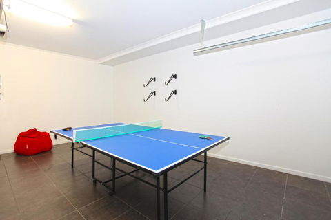 Lakeside Deck House - Tourism Gold Coast 3
