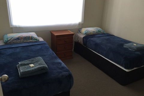 Holland Park Motel - Tourism Gold Coast 7