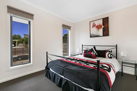 Palm Grove Beach House Dromana - Tourism Gold Coast 3