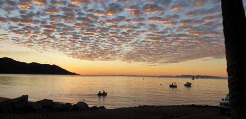 A City Retreat 2BR Apartment Reid Park Townsville - Tourism Gold Coast 1