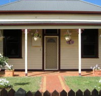 Bloomsbury Cottage - Tourism Gold Coast