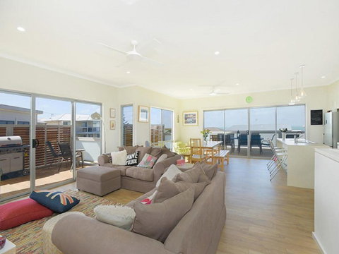 Boomer Beach Retreat Pet Friendly WiFi - Tourism Gold Coast 6