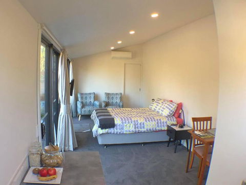 REBS BatB - Tourism Gold Coast 2