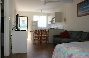 Bargara Beach Motor Inn - Tourism Gold Coast 1